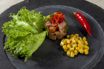 秘鲁食品酸橘汁腌鱼。秘鲁菜和海鲜