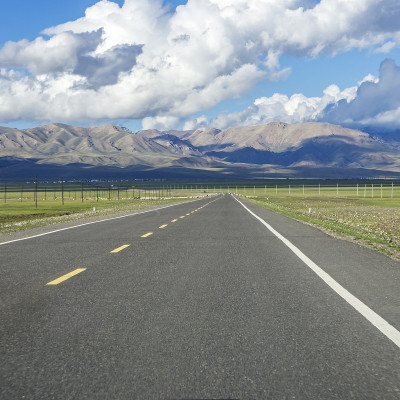 草原道路