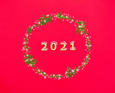 红色背景上的2021年新年作文。
