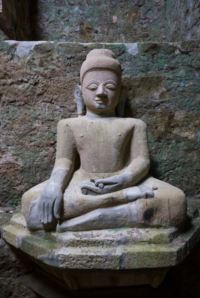 缅甸Mrauk U的佛像