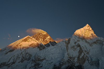 珠穆朗玛峰，Lhotse和Nuptse来自Kala Patthar
