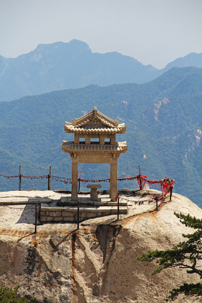 中国华山山上的象棋馆