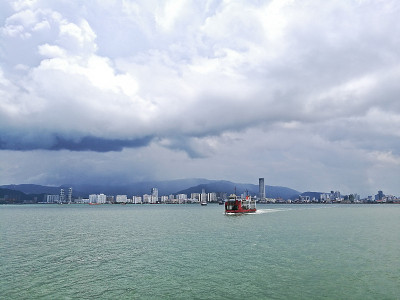 槟榔屿和马来西亚大陆海峡与红渡轮
