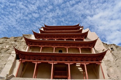 大佛寺是中国甘肃敦煌莫高窟(又称千佛窟或千佛洞)的一部分