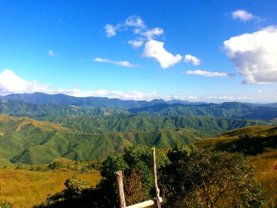 巴拉格山