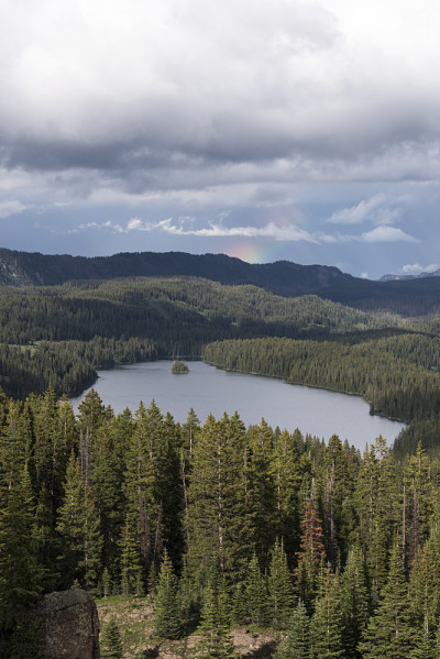 Grand Mesa View和Island Lake，科罗拉多州