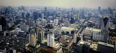 鸟瞰图曼谷现代办公大楼，公寓在曼谷市，曼谷，泰国