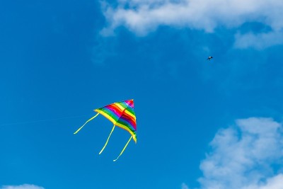彩虹风筝在天空