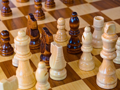 棋盘上的黑白棋子