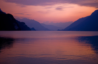 日落在brienz
