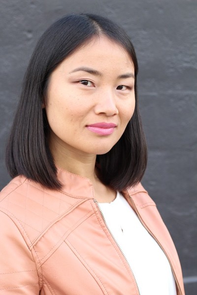 长相坚定的亚洲职业女性