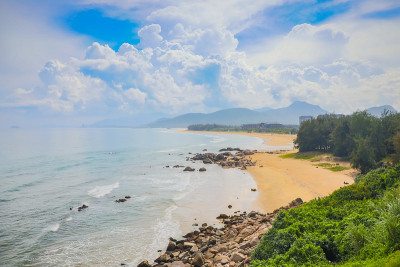美丽的风景石梅湾海滩，海南，中国