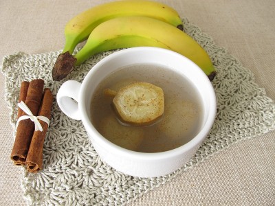 香蕉皮茶，由有机香蕉、香蕉皮和肉桂制成