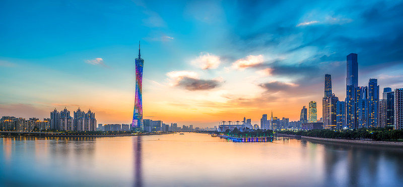 广州金融中心现代化大楼摩天楼