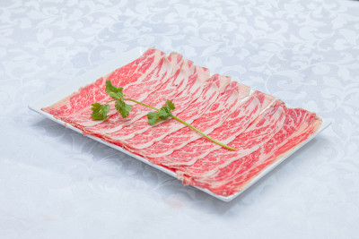 生牛肉