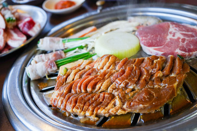 烤五花肉韩国烤肉