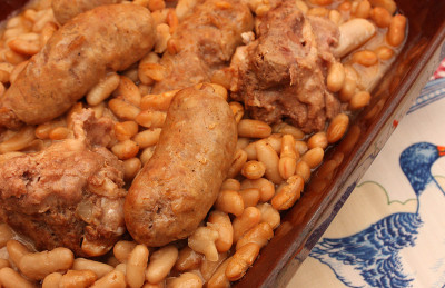 鹅肉砂锅和香肠