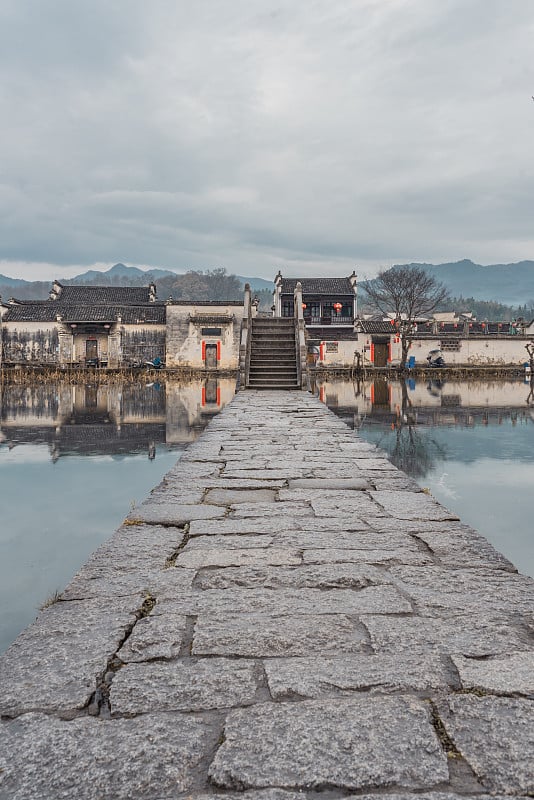 洪村的一个雨天