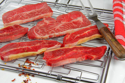 牛肉罐头野餐