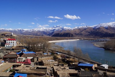 甘孜风景:中国四川甘孜镇