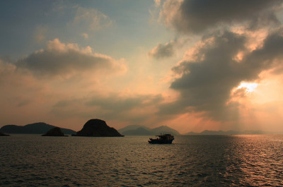 香港