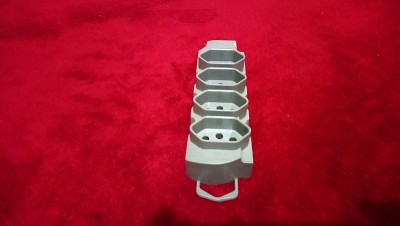 本杰明-用于四个插头的连接器，有助于连接电器和减少空间