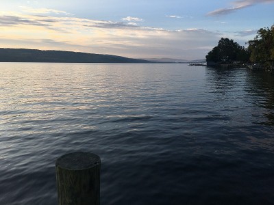 塞内加湖
