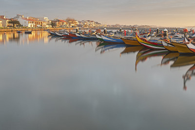 阿威罗泻湖上的Torreira Marina