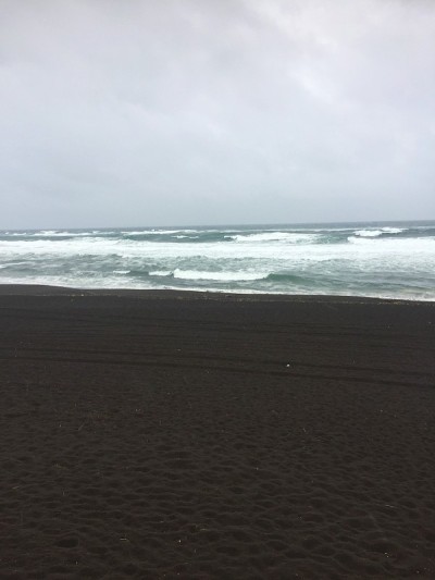 暴风雨天气下的卡拉克斯基海滩