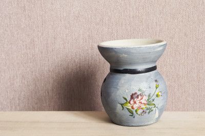 蓝色陶瓷烛台