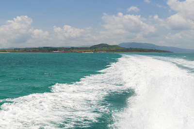 从渡轮眺望小浜岛(小浜岛)