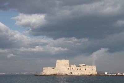 希腊纳夫普利翁市