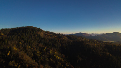壮丽的日出山景