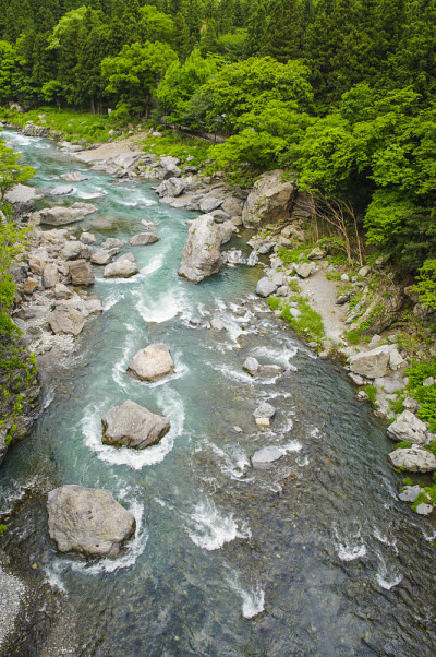 峡谷
