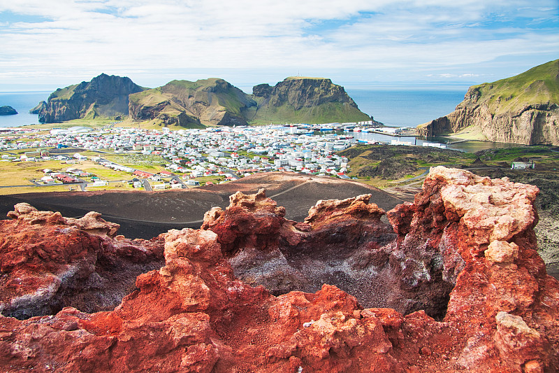 海梅镇鸟瞰图从埃尔德费尔火山，冰岛，威斯特曼群岛，欧洲