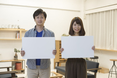 男人和女人用白板