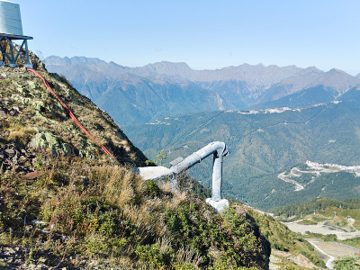 山区雪崩气体爆炸系统