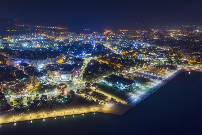 希腊塞萨洛尼基白塔广场之夜