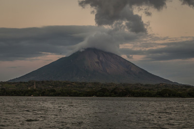 康塞普西翁火山从梅特佩岛，尼加拉瓜