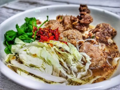 Bakso肉丸汤配mee hoon