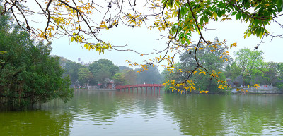 建筑胡克桥若隐若现摇树湖