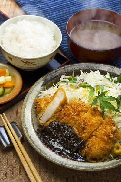 味噌katsu套餐，爱知县，当地美食