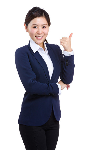 中国女商人竖起大拇指