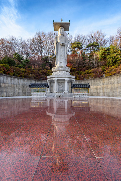 韩国首尔的奉子寺。