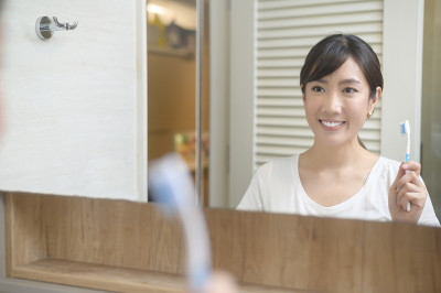 美丽年轻女子的肖像