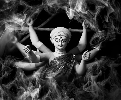 女神杜尔迦的脸在快乐杜尔迦Puja Subh Navratri Maa背景