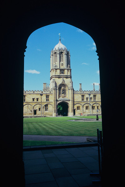 英国牛津大学基督教堂的汤姆塔
