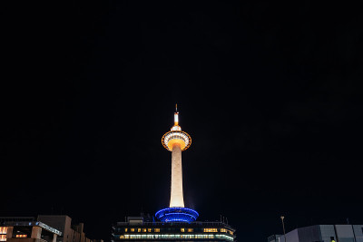 夜晚的京都塔