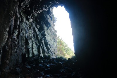 如沙洲状节理、奇岩、峭壁、海岸、
