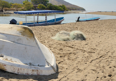 Barra de Potisi的渔船
